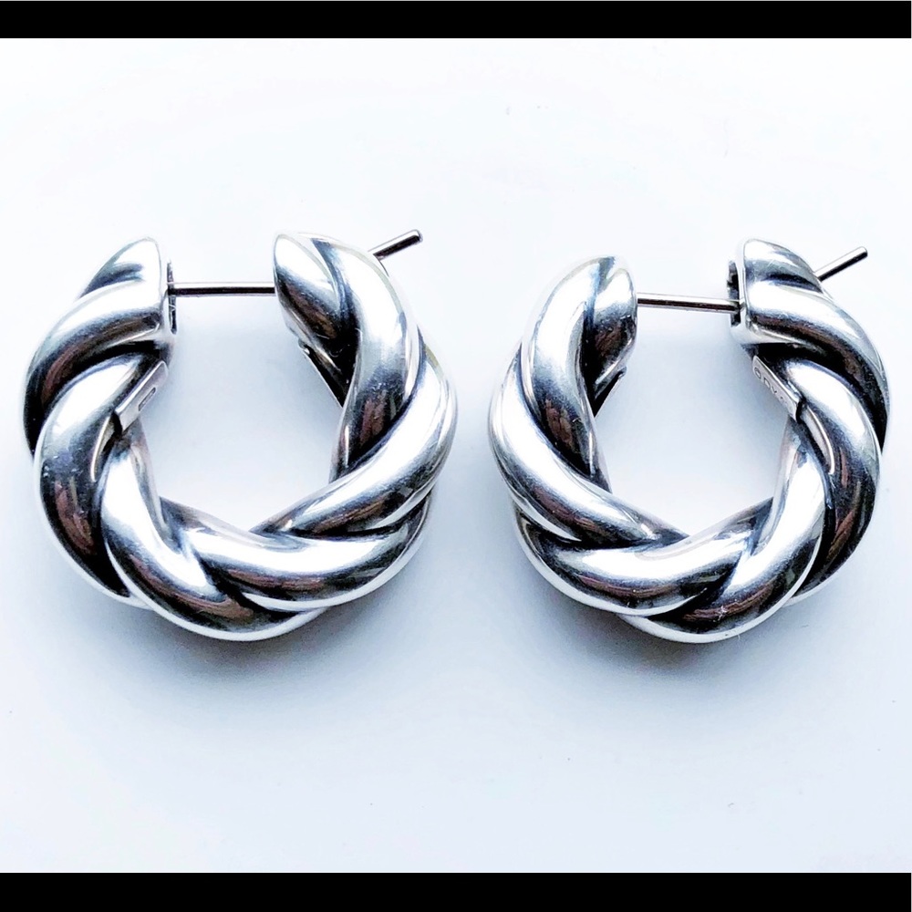 David Yurman Sterling Sculpted Cable Huggie *RARE*